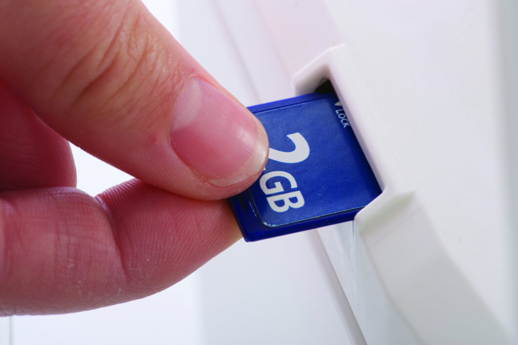 Microlab 600 2Gb Sd Card